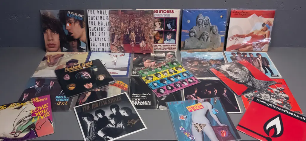 collection of 22 Rolling Stones LP records, approx. half are New Zealand pressings, some mono Image 1++