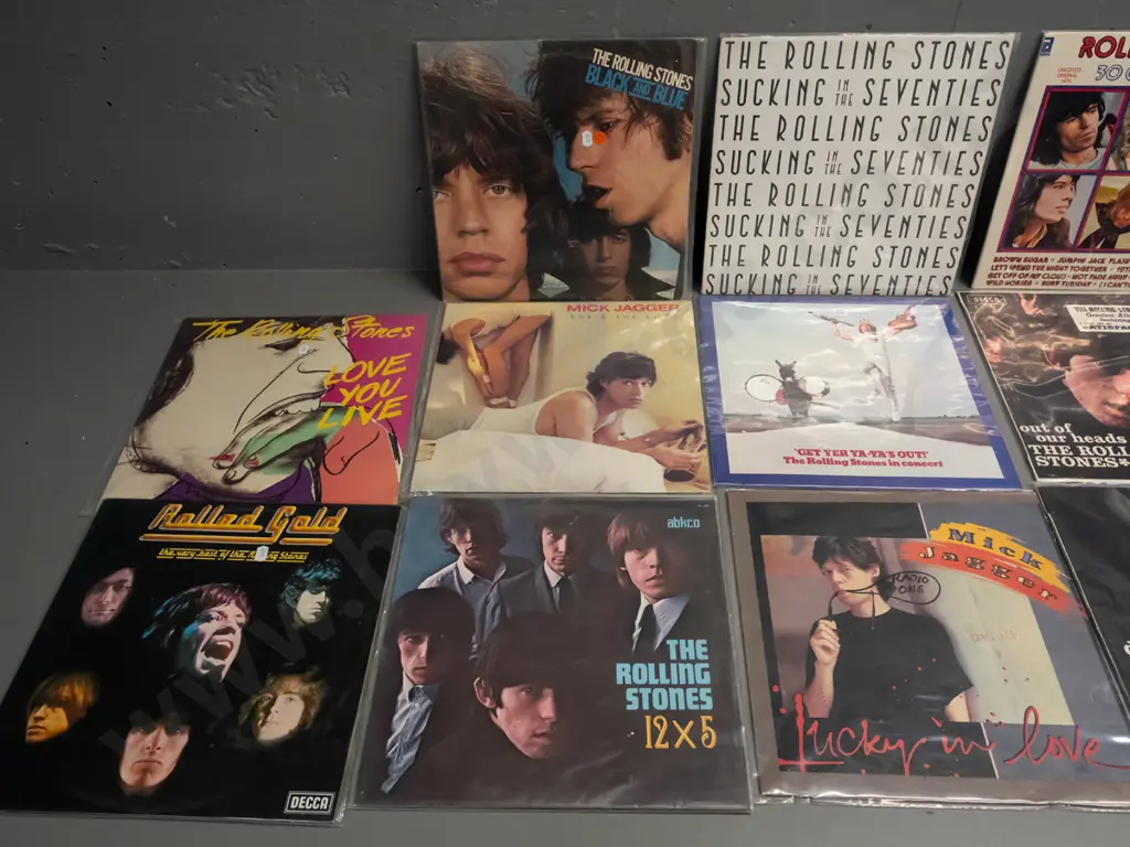 collection of 22 Rolling Stones LP records, approx. half are New Zealand pressings, some mono Image 1++