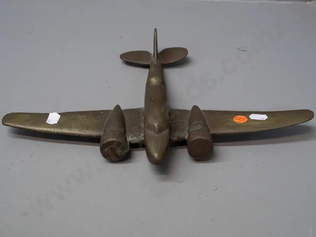 solid cast brass or bronze airplane model or large paperweight - pitting and scratches H-45 L-200 W-310 Image 1++
