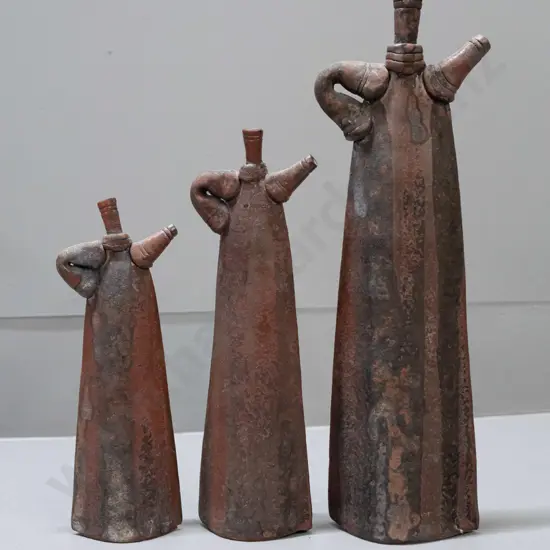 J. Russell NZ studio pottery trio of ornamental teapots - 2 w/loose stoppers, one with adhesive residue. Tallest is H330