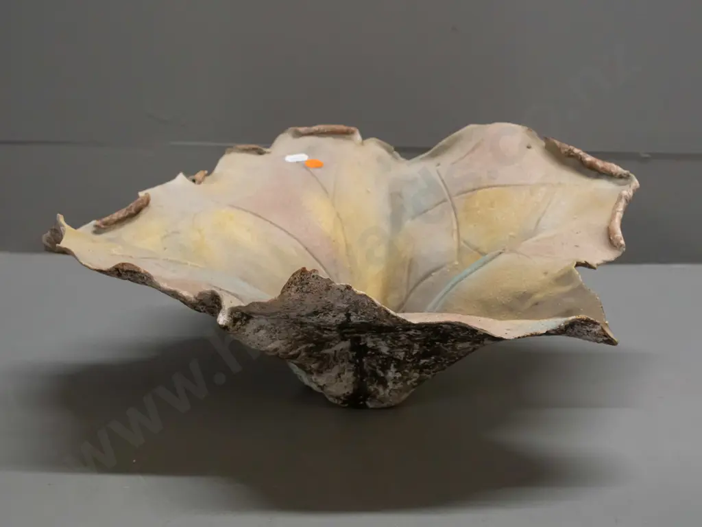 Gretyl Doo NZ studio pottery large leaf-form dish - some fretting to rim H-170 W-410 Image 1++
