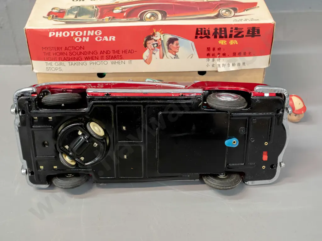 retro Chinese battery powered tin toy car with passengers, lights and sounds untested, but battery compartment is clean, Image 1++