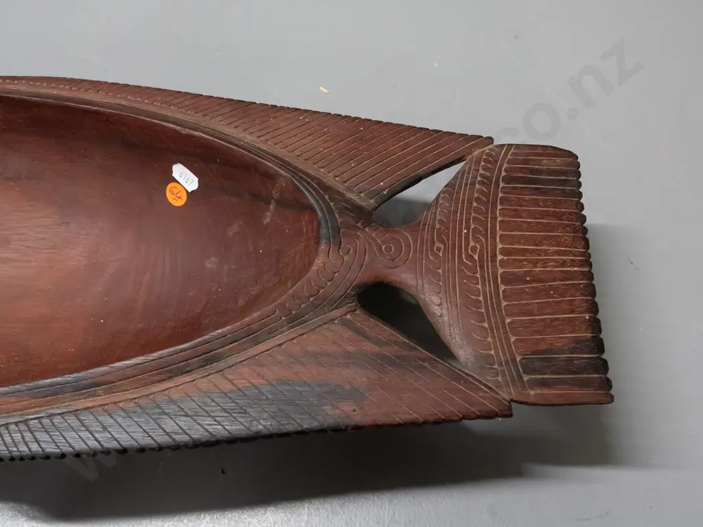 carved wood ceremonial fish-shaped serving bowl with cat's eye shell inset eye L-630 W-220 Image 1++