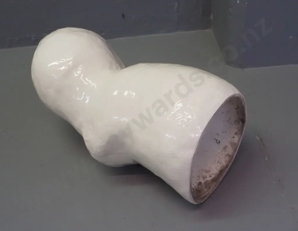 white ceramic figure with upturned face - impressed (Japanese?) maker's mark H-320 - some glaze crazing Image 1++