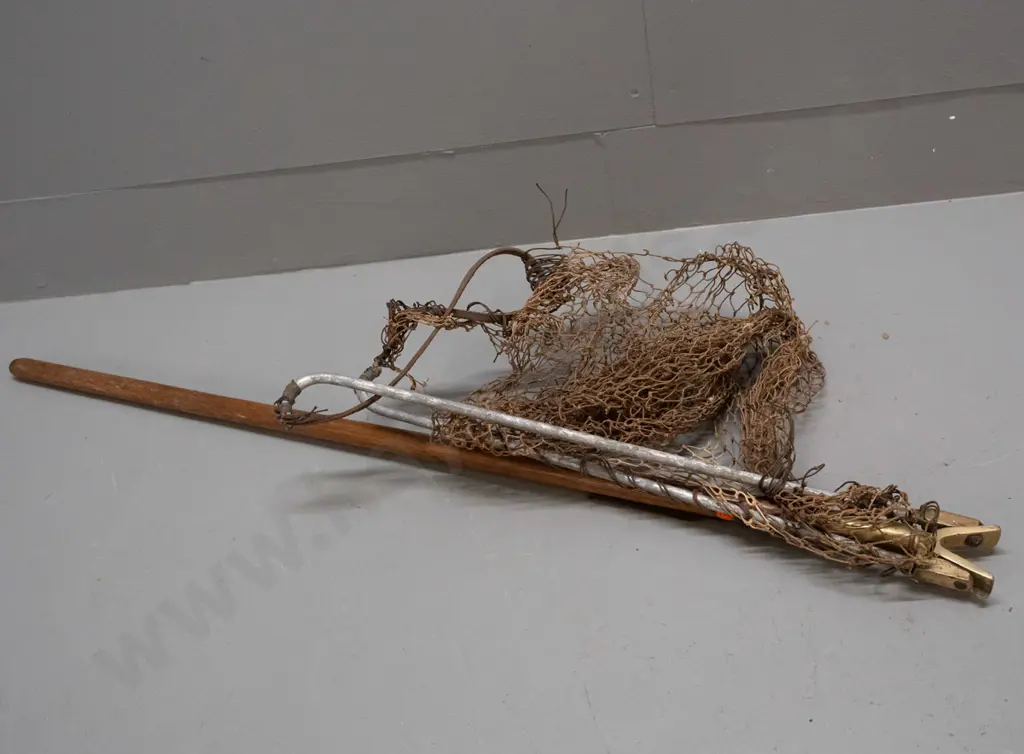 vintage folding fishing landing net with brass fittings, timber handle, damage to netting L-1240 open, W-500, L-820 when Image 1++