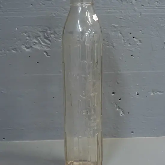 Shell Co New Zealand Ltd clear glass quart oil bottle H-370