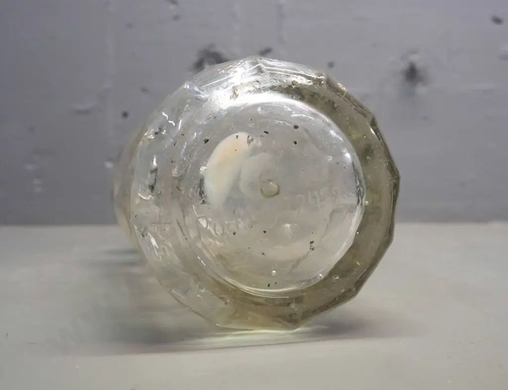 clear faceted glass soda syphon marked Grey & Menzies Thames Auckland Waikato, cap marked Grey & Menzies - some staining Image 1++