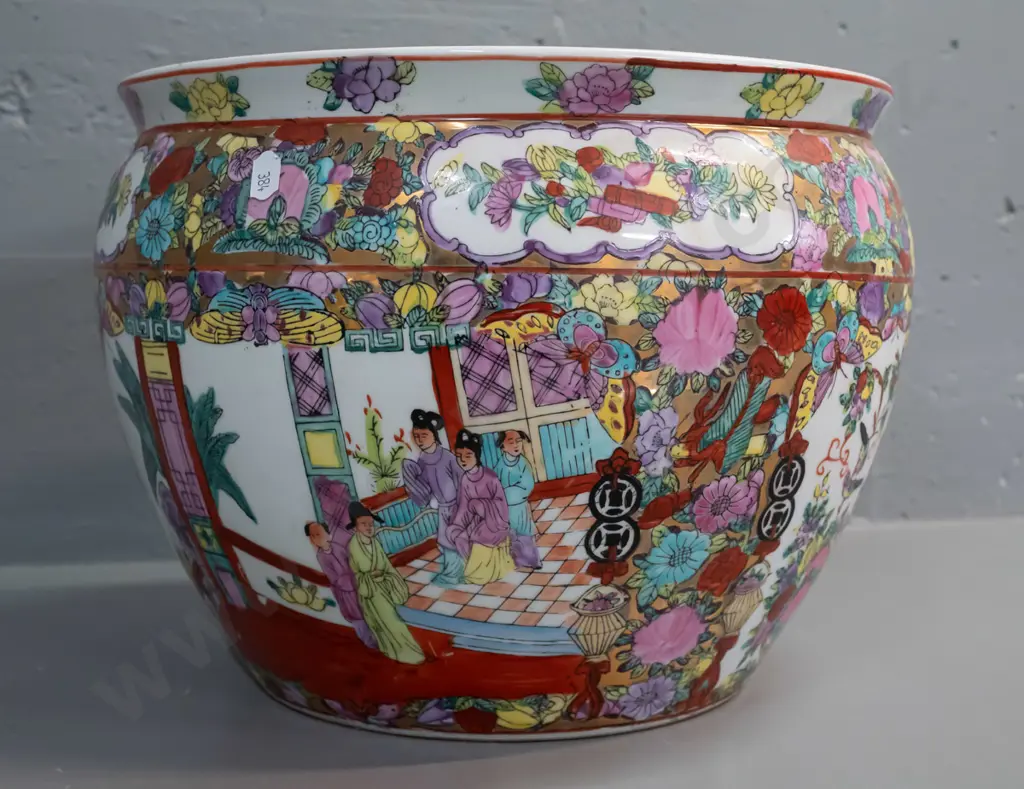 Chinese fish bowl with decorated interior, polychrome and gilt exterior H-245 D-310 Image 1++
