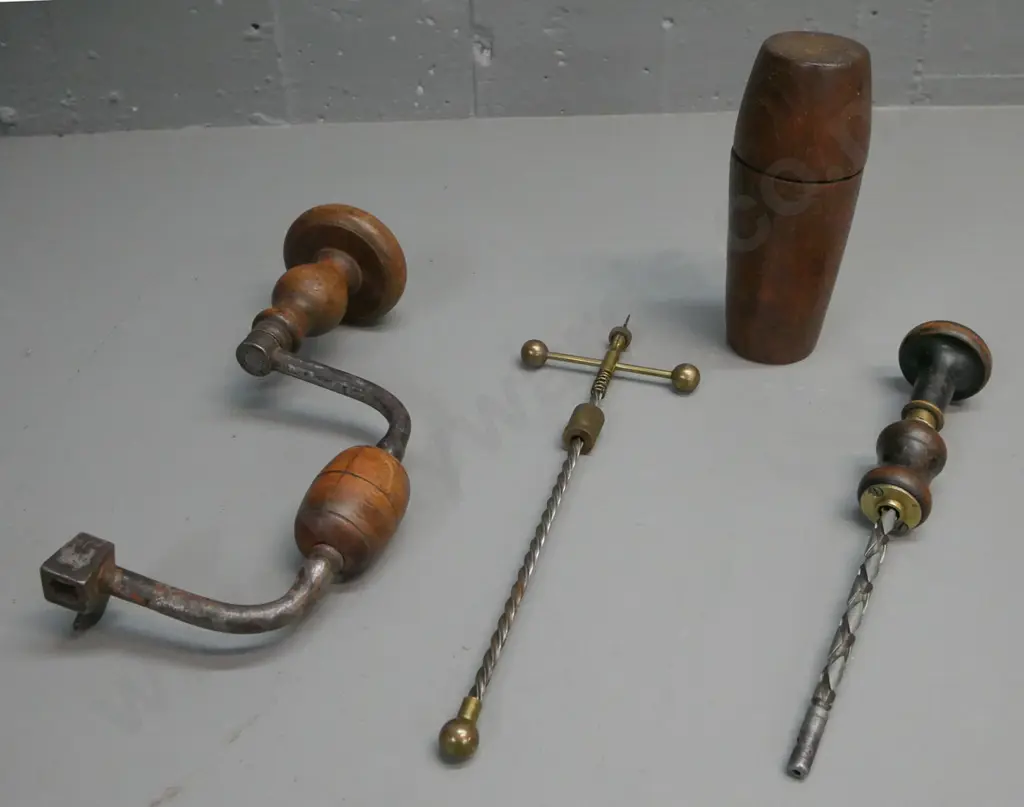 2x vintage hand-drills, 1x Archimedean hand drill, wooden lidded canister. Archimedean L-290 Image 1++