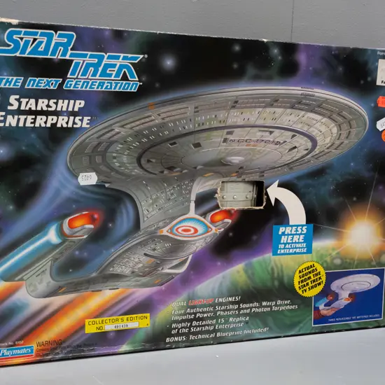 1992 Playmate Toys Star Trek Next Generation Collector's Edition Starship Enterprise in original box H310 W430 D110 some