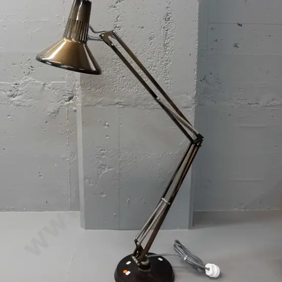 Gartner NZ Superlux long-arm anglepoise lamp - each arm L-520 Shade D-190