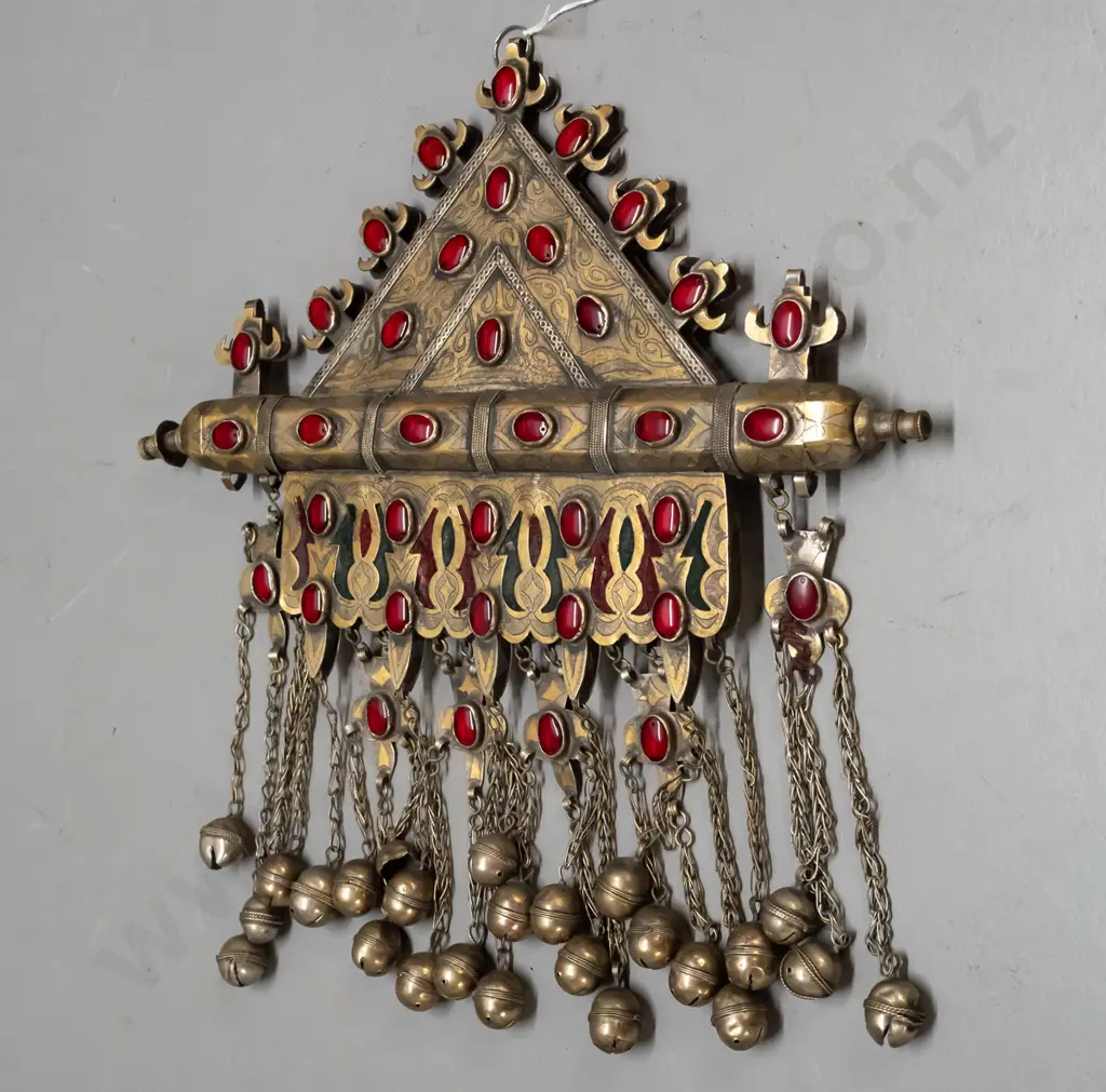 large silver metal Turkman / Turkmenistan pendant with red (glass?) cabuchons, engraved decoration, brass colouring, Image 1++