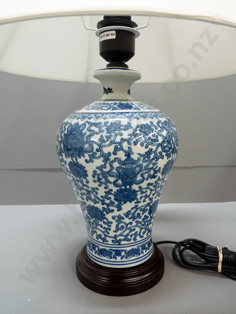 Chinese blue & white porcelain table lamp with circular wooden base, ivory fabric shade H-590 Shade D-410 Image 1++