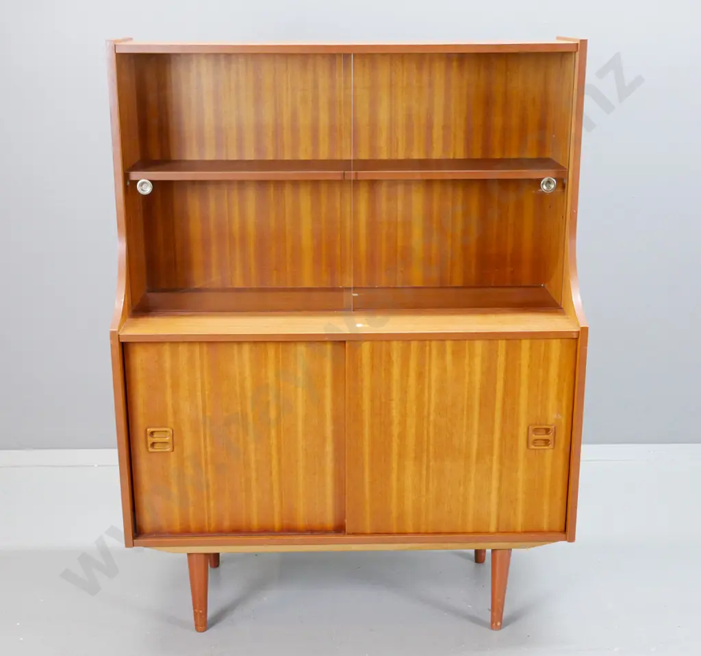 retro mahogany buffet sideboard with 2 glass sliding doors in top section, 2 sliding timber doors in base, on turned Image 1++
