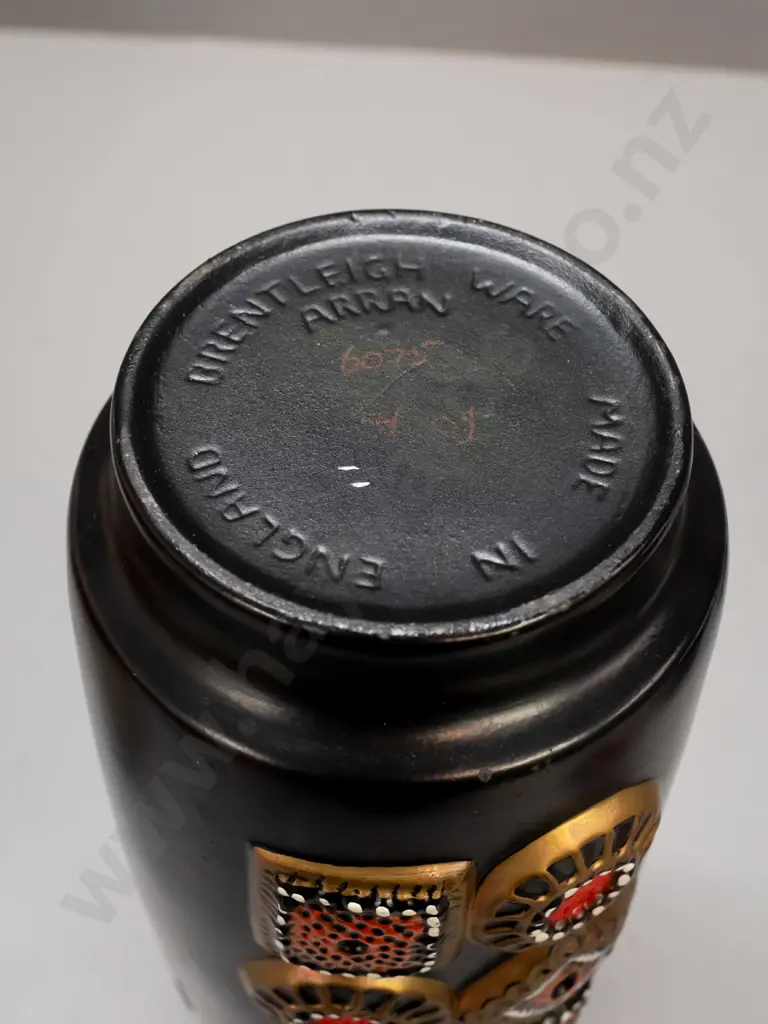 retro Brentleigh Ware "Arran" vase with raised geometric patterns - a few rough spots or flaws on top rim H-310 Image 1++
