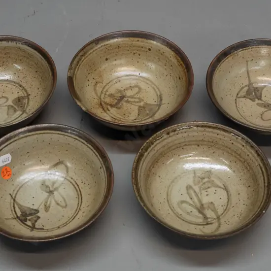 5 Neil Grant NZ studio pottery bowls - one with a fleck to the rim H-60 D-150