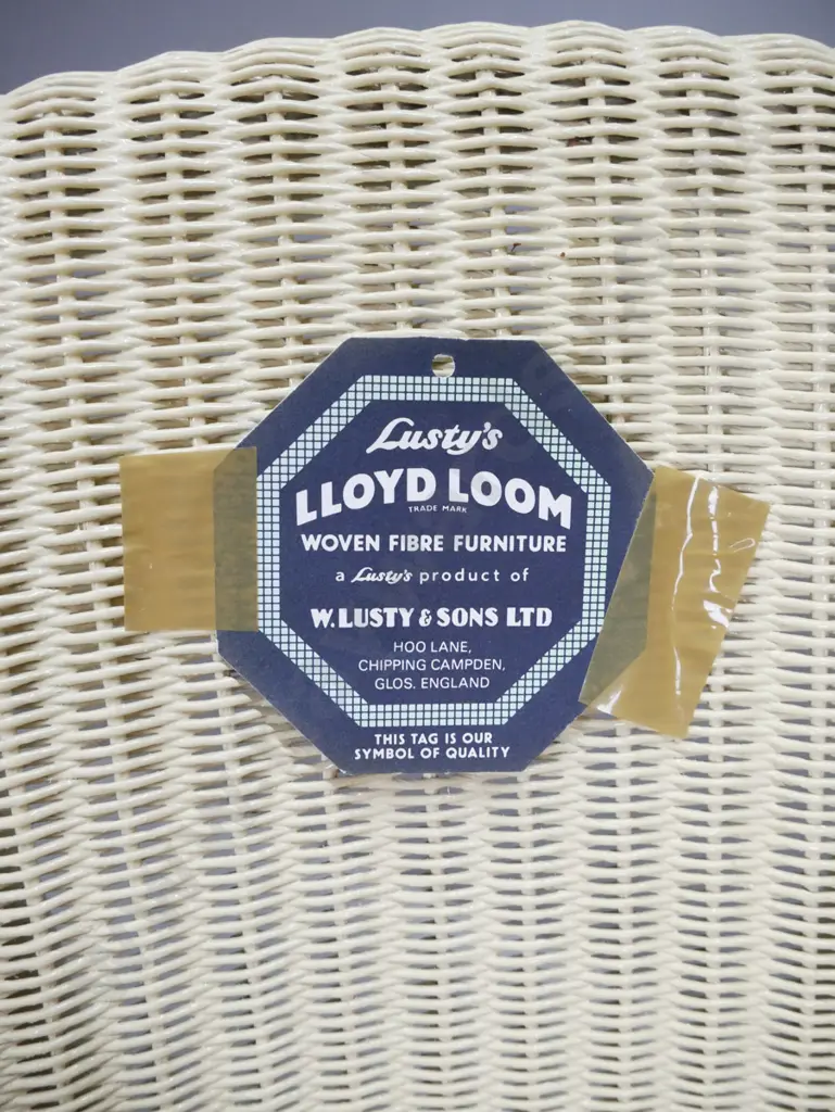 Lusty's Lloyd Loom, England, woven fibre chair, ivory-colour, incl. original label H-810 W-690 D-560 Image 1++
