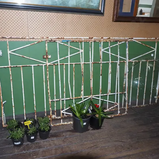 retro 2 part garden gate - rust and bends H-860 W-1930, H-860 W-915