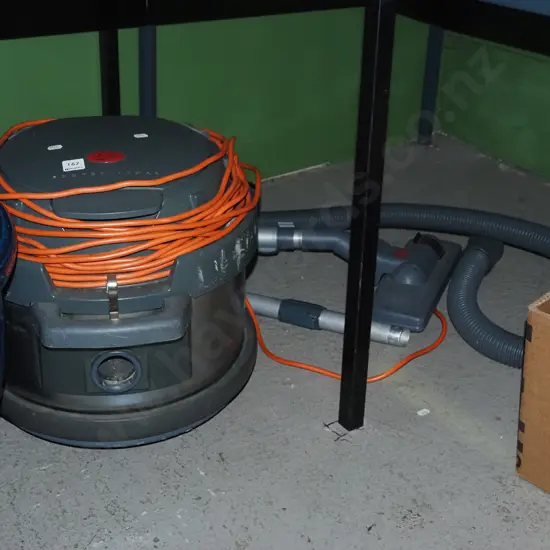 Lux Professional vacuum cleaner