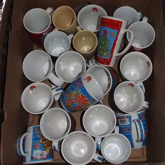 box of large coffee cups