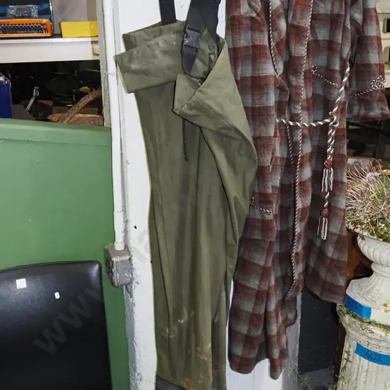 Snowbee waders size 10