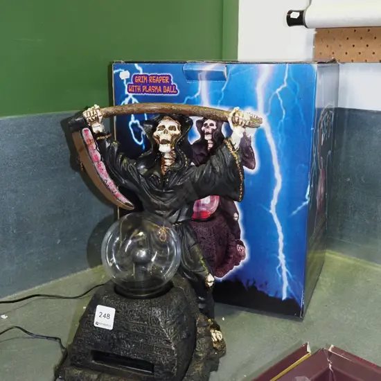 Grim Reaper plasma ball lamp - working