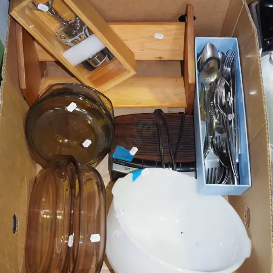 box; casserole, glasses, alarm clock etc