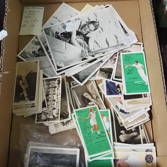 box; cigarette collector cards, 1936 Berlin Olympics collector cards