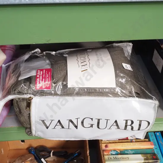 pair of as new pencil pleat curtains 230x160