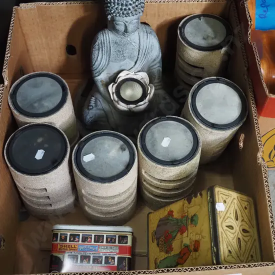 box; figurine, various garden lights
