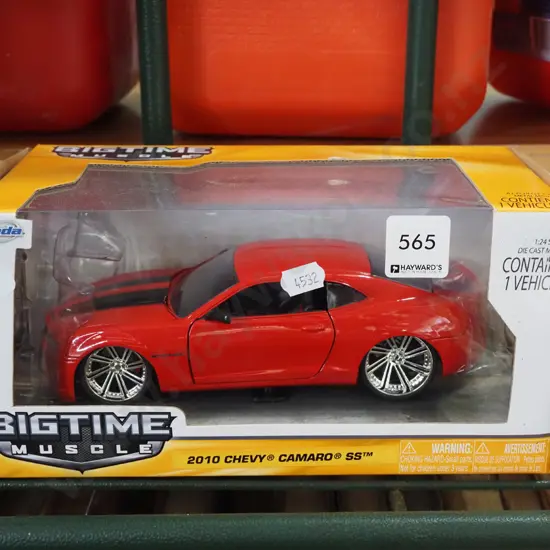 diecast scale model of Cheverolet Camaro