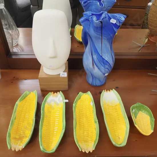 blue glass vase, 4x corn plates, bowl, figurine Vase H-300