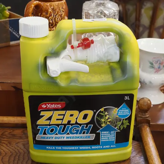 3L bottle of Yates weed killer