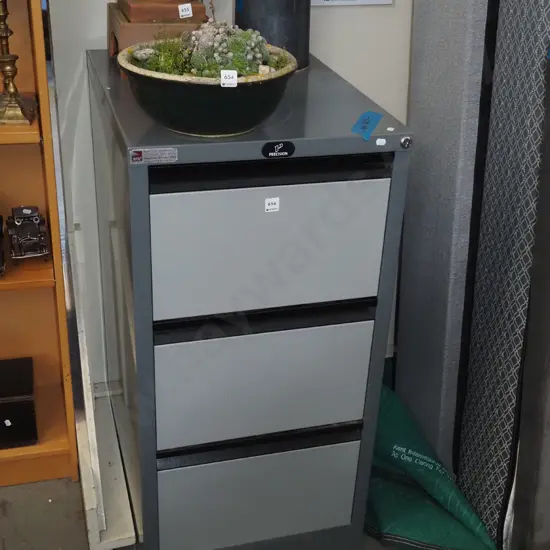 Precision 3 drawer filing cabinet  - no key