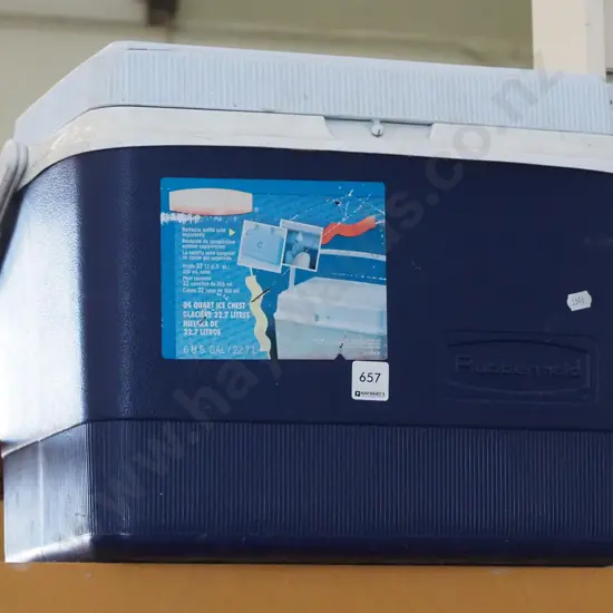 Rubbermaid chilly bin