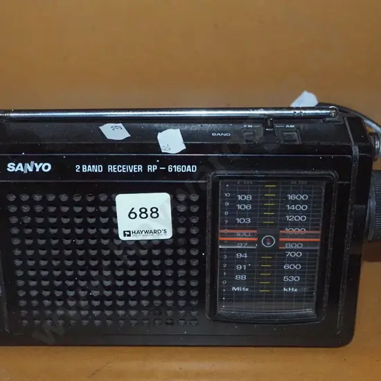 small Sanyo radio