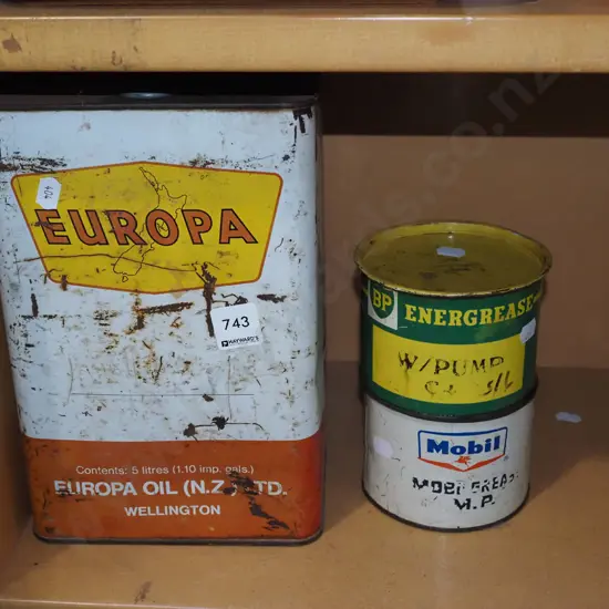 oil and grease tins