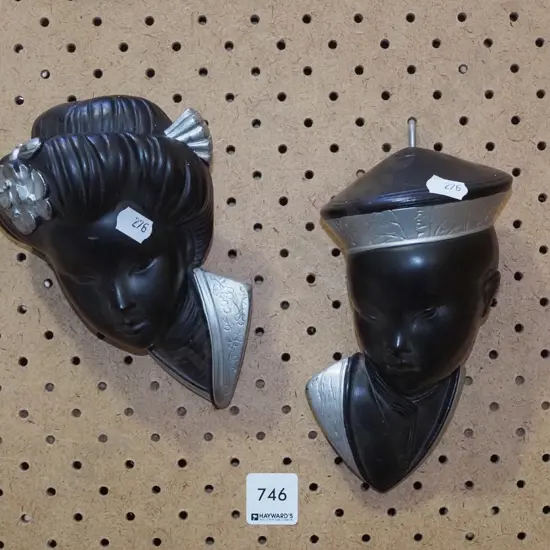 2x wall mounted silhouettes