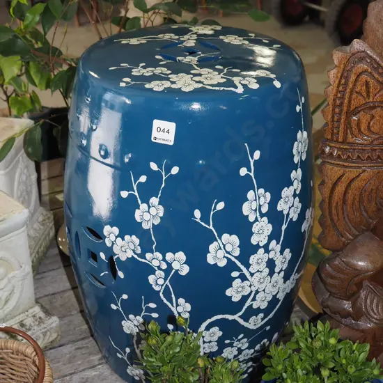 blue and white Chinese garden seat H-460