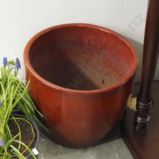 red glazed planter H-280