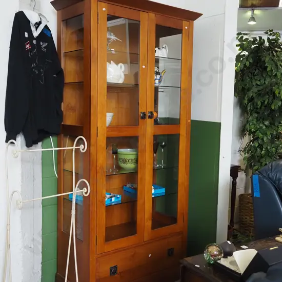 large illuminated display case - glazed doors H-2000 W-970 D-480