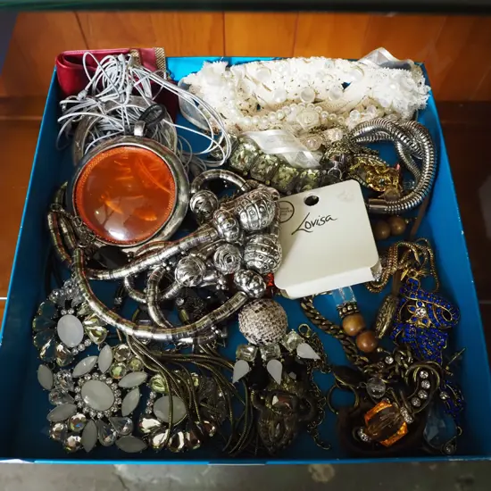 tray of costume jewellery