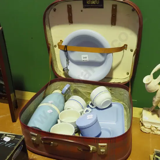 retro plastic picnic set