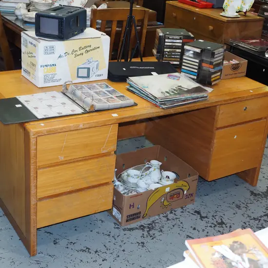 rimu and mdf 5 drawer desk H-650 W-1500 D-800