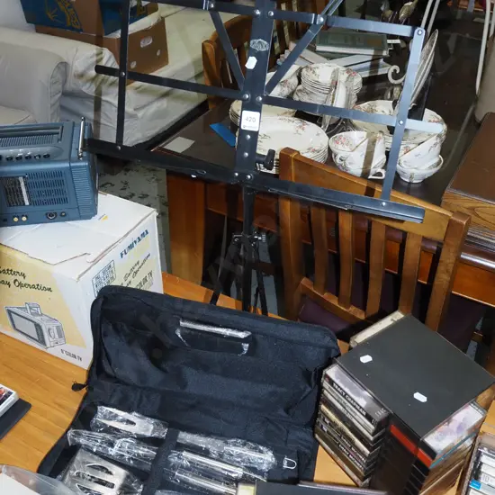 presentation bbq set, music stand