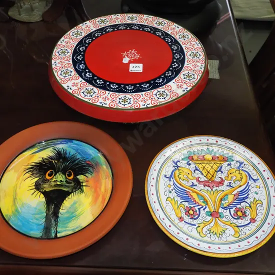 2 hand painted plates, cake stand