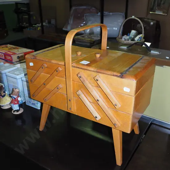 oak sewing concertina
