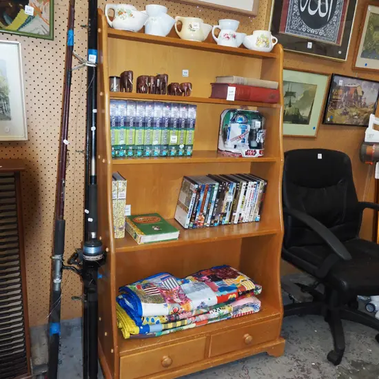 solid rimu bookcase with 2 bottom drawers H-1360 W-735 D-370