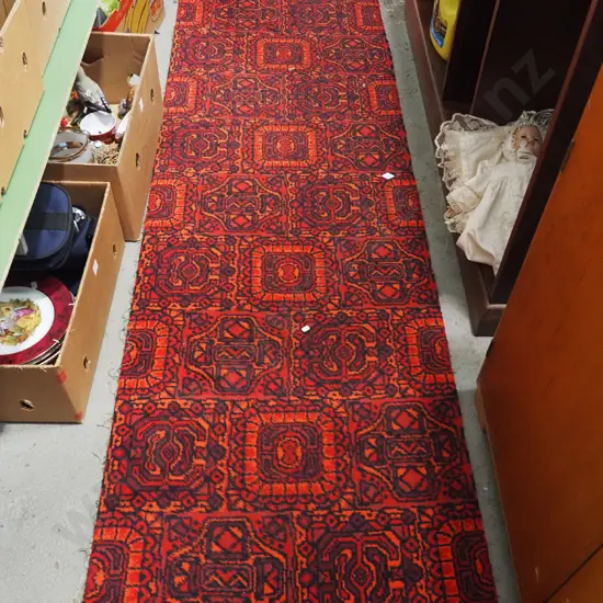 unedged retro carpet runner L-2550 W-620