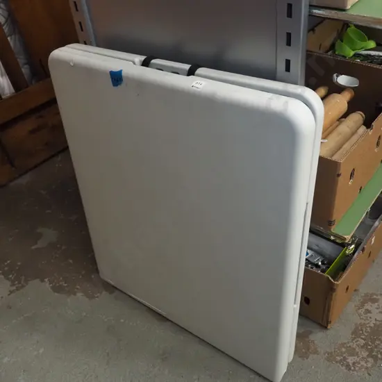 fold in half trestle table